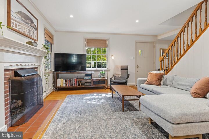 Property Photo:  529 Fox Road  PA 19038 
