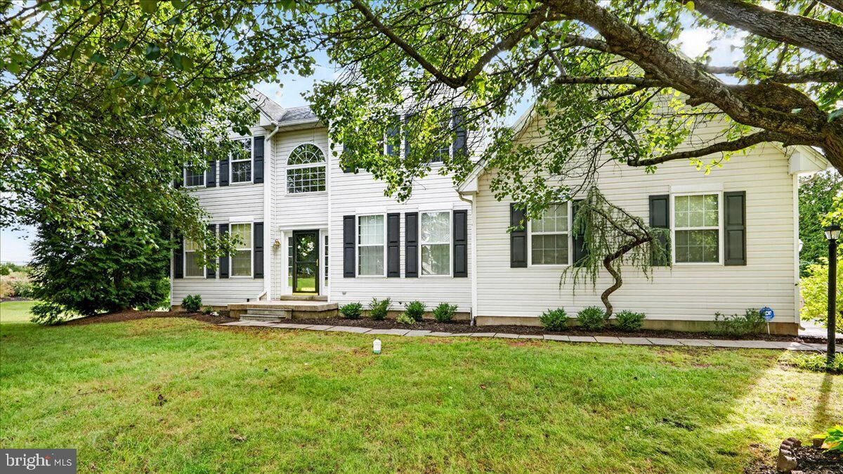Property Photo:  75 Long Meadow Road  PA 19468 