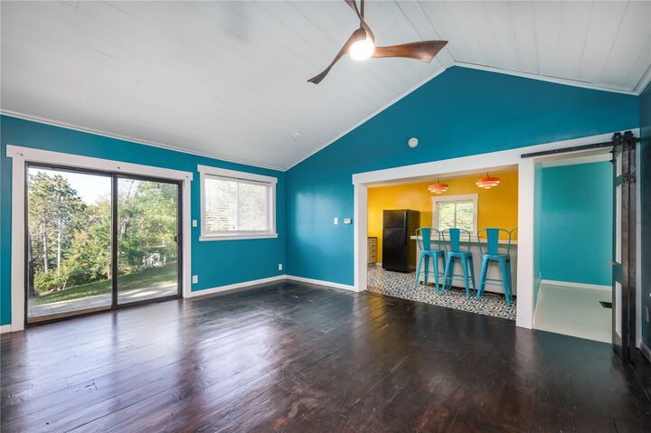 Property Photo:  3122 Carroll SE  IA 52403 