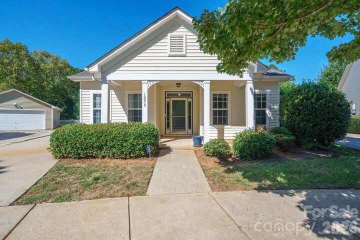 Property Photo:  10919 Shelly Renee Drive  NC 28031 