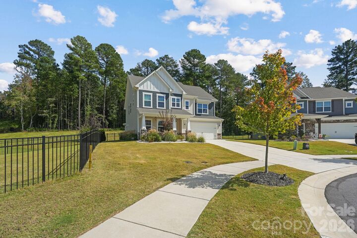 Property Photo:  107 Hollywood Court  NC 28166 