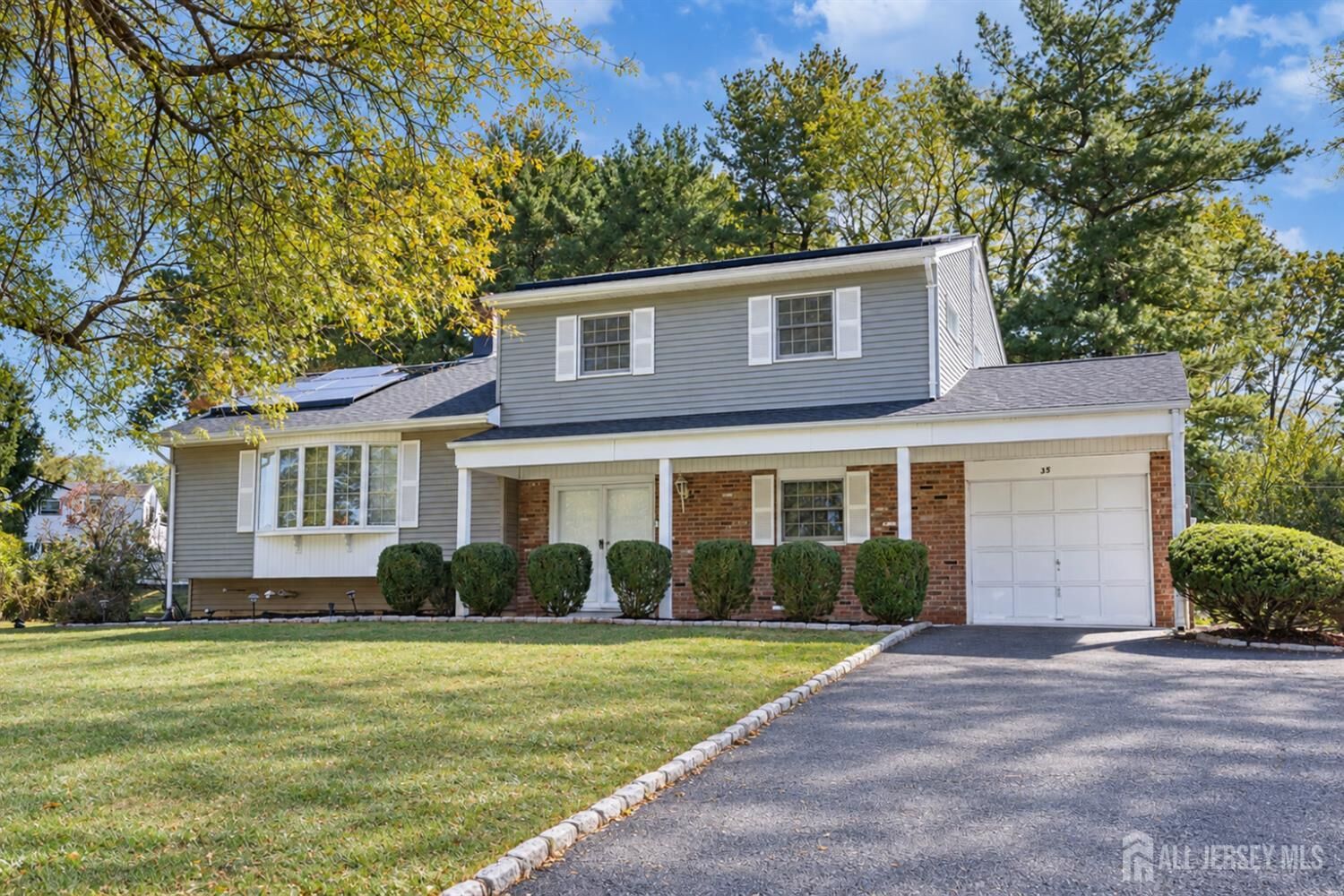 Property Photo:  35 Patton Drive  NJ 08873 