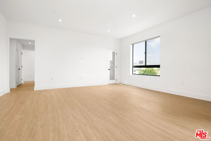 Property Photo: 8555 Colgate Ave, Unit 502 CA 90048