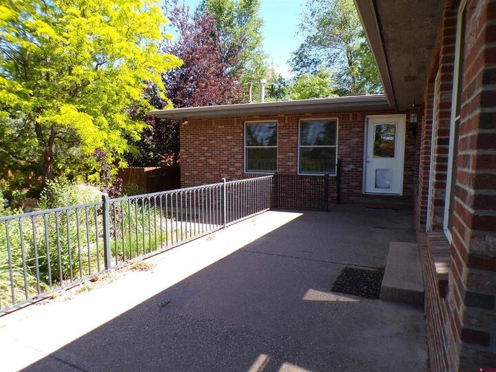 Property Photo: 632 S Surrey Court CO 81507