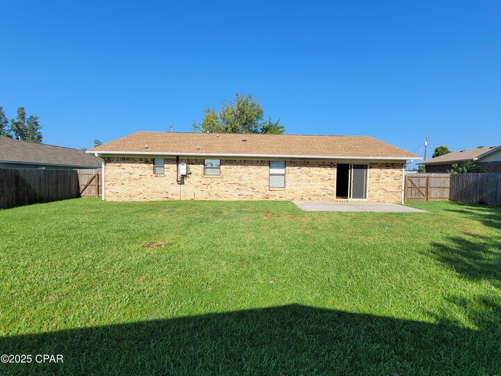 Property Photo:  1425 S Gay Avenue  FL 32404 