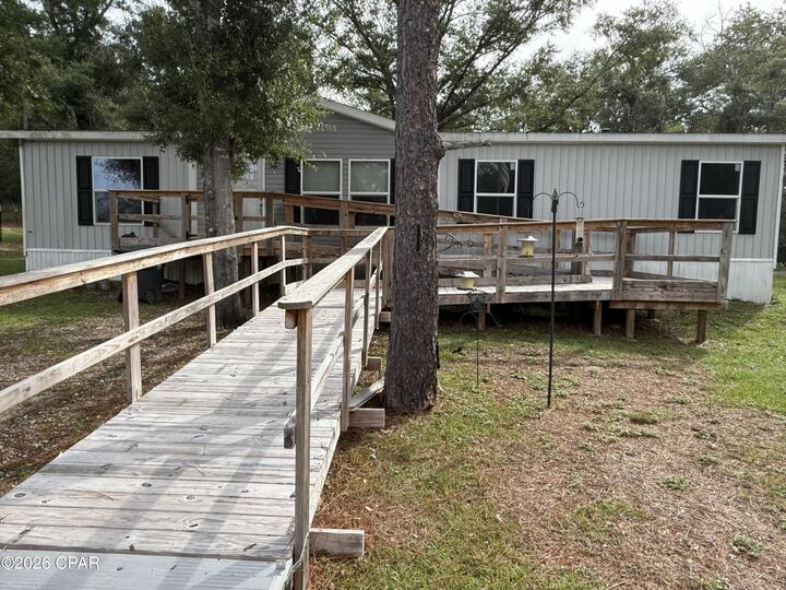 Property Photo:  214 Bass Haven Drive  FL 32433 