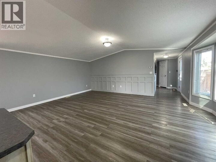Photo de la propriété:  5308 57 Street  AB T9V 2A3 