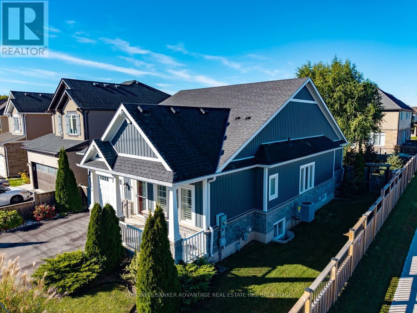 Property Photo:  285 South Pelham Road  ON L3C 0E6 