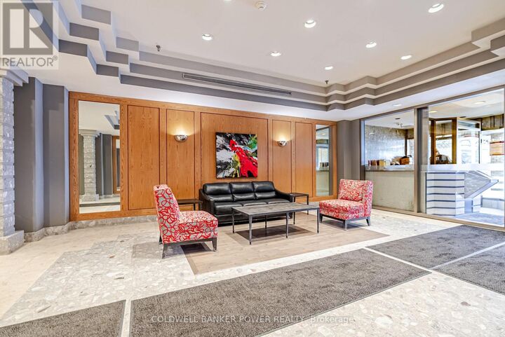 Property Photo: 695 Richmond Street 1705 ON N6A 5M8