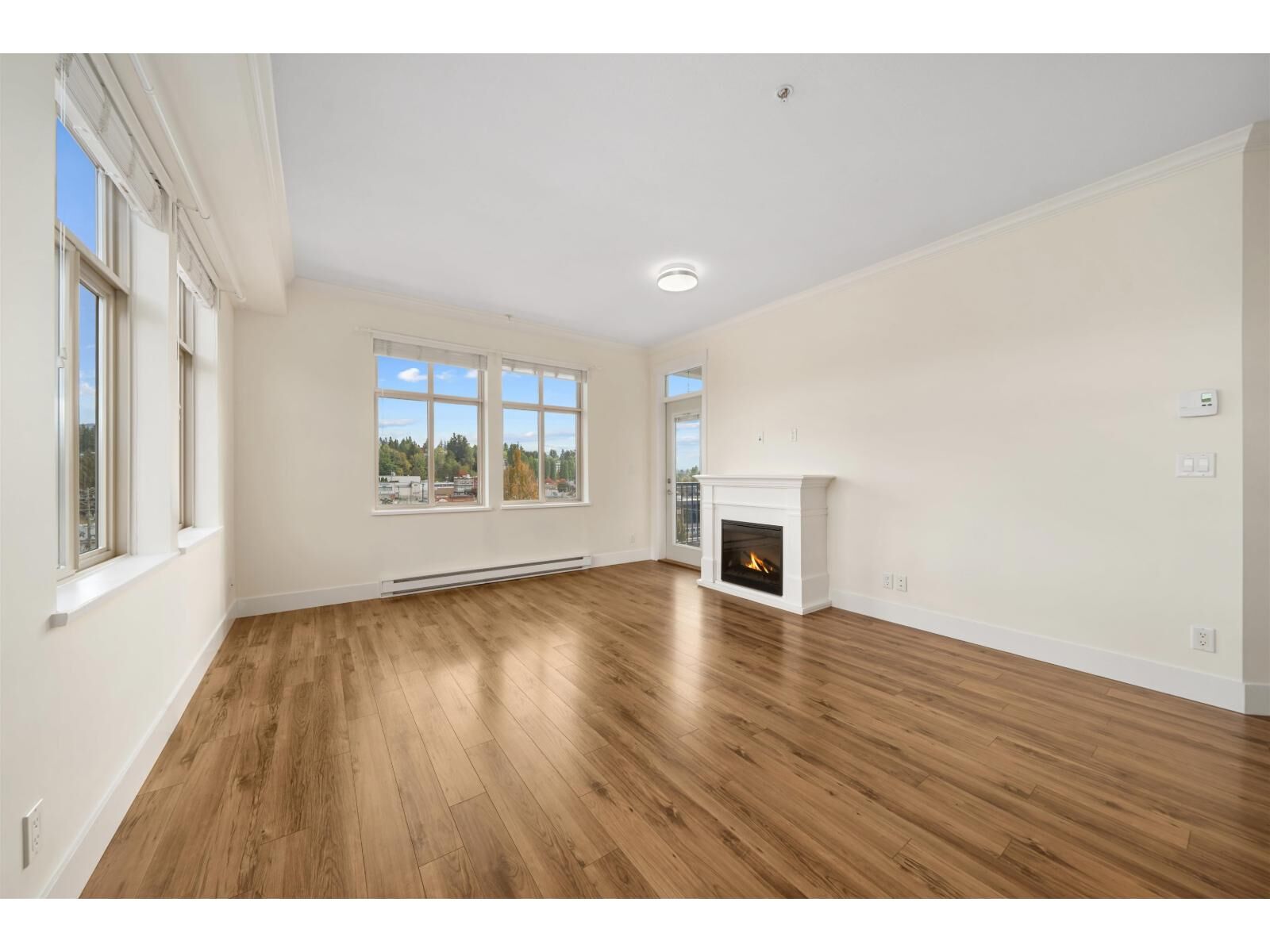 Property Photo:  2632 Pauline Street 305  BC V2S 0C9 