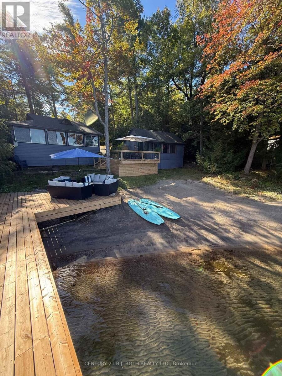 Property Photo:  208 Lavalley Way  ON P0E 1E0 