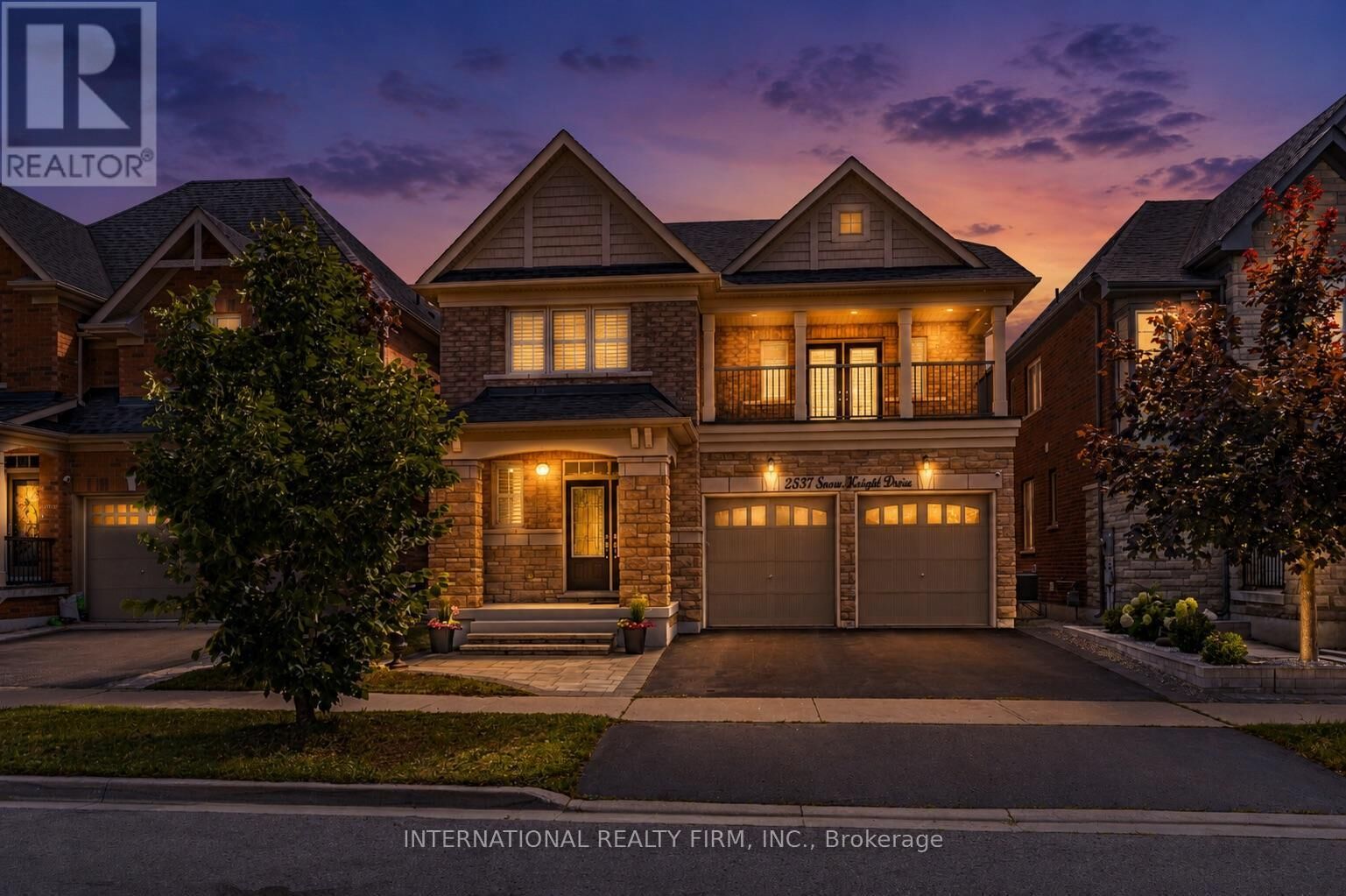Property Photo:  2537 Snow Knight Drive  ON L1L 0K2 