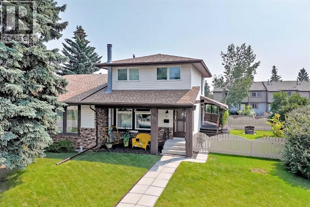 Property Photo: 31 Ranchero Bay Northwest AB T3G 1B6