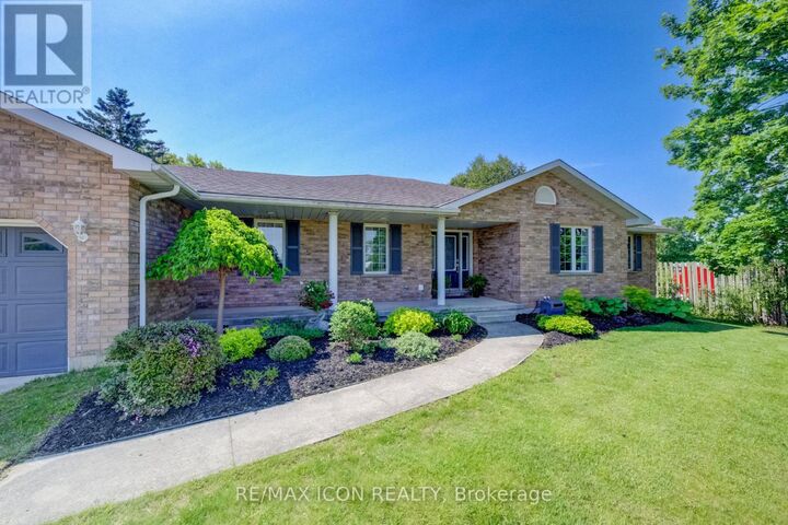 Property Photo: 540 Sligo Road West ON N0G 2L1