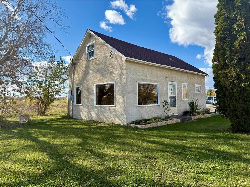 Property Photo:  342 4th Street West  MB R9A 1K2 