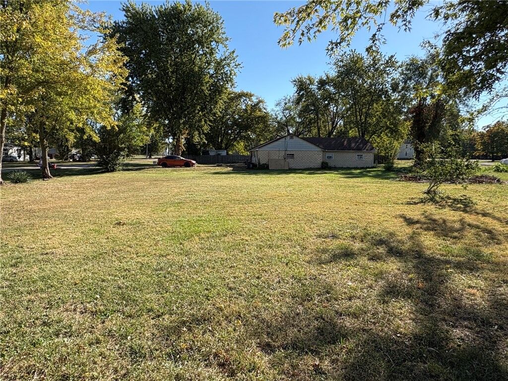Property Photo: 207 W North Street IL 62461