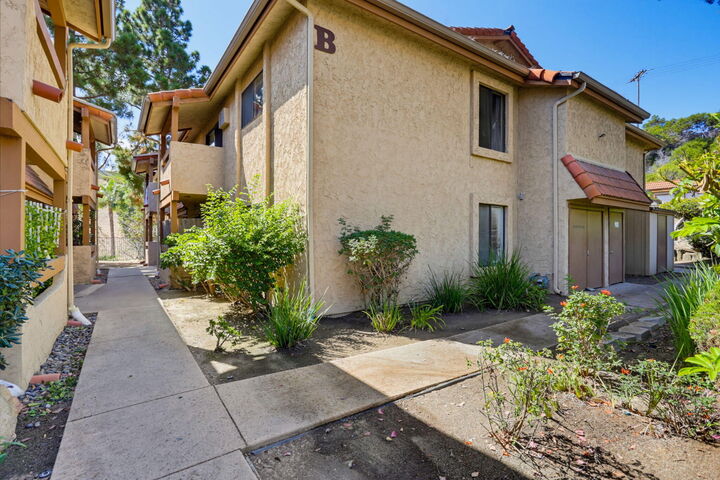 Property Photo: 265 Loma Alta B1 CA 92054
