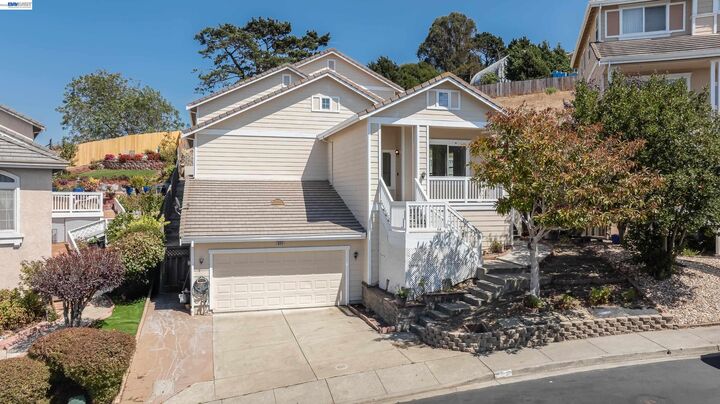 Property Photo:  866 Bridgeway Cir  CA 94803 