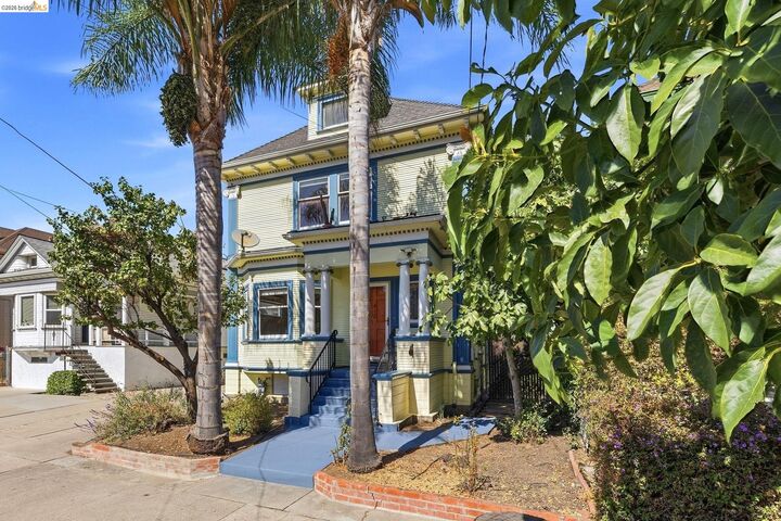 Property Photo:  418 36 Street  CA 94609 