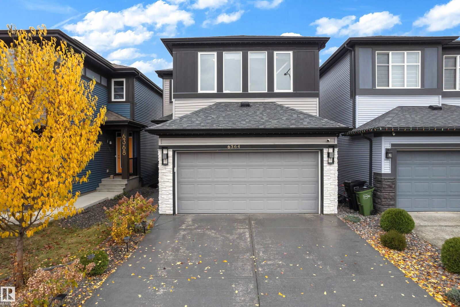 Property Photo:  6364 174 Avenue NW  AB T5Y 3Y3 