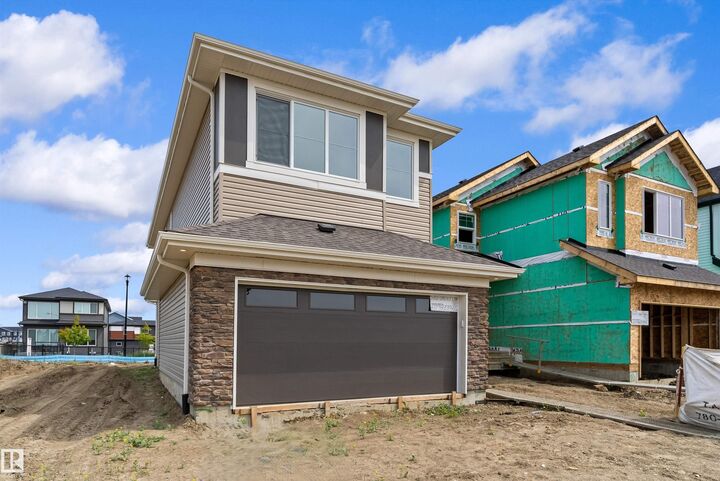 Property Photo: 5005 Cawsey Link SW AB T6W 5G4