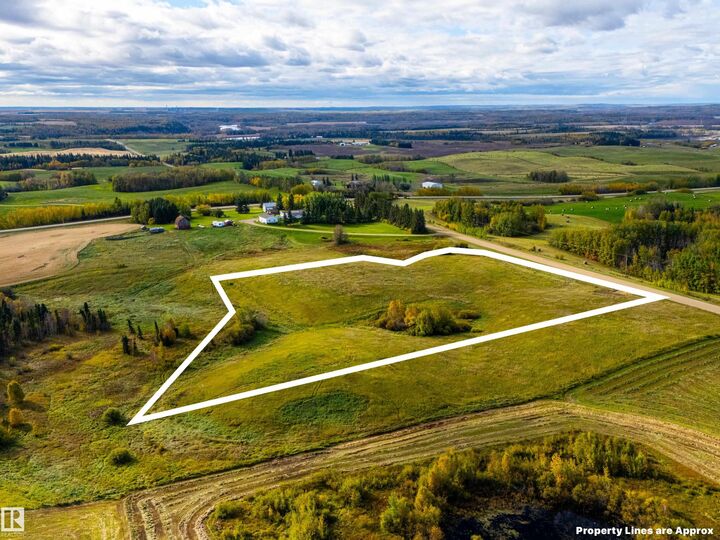 Property Photo:  SW 1/4 - Sec 5 - Twp 53 - Rge 2 - W5  AB T7Y 2M4 
