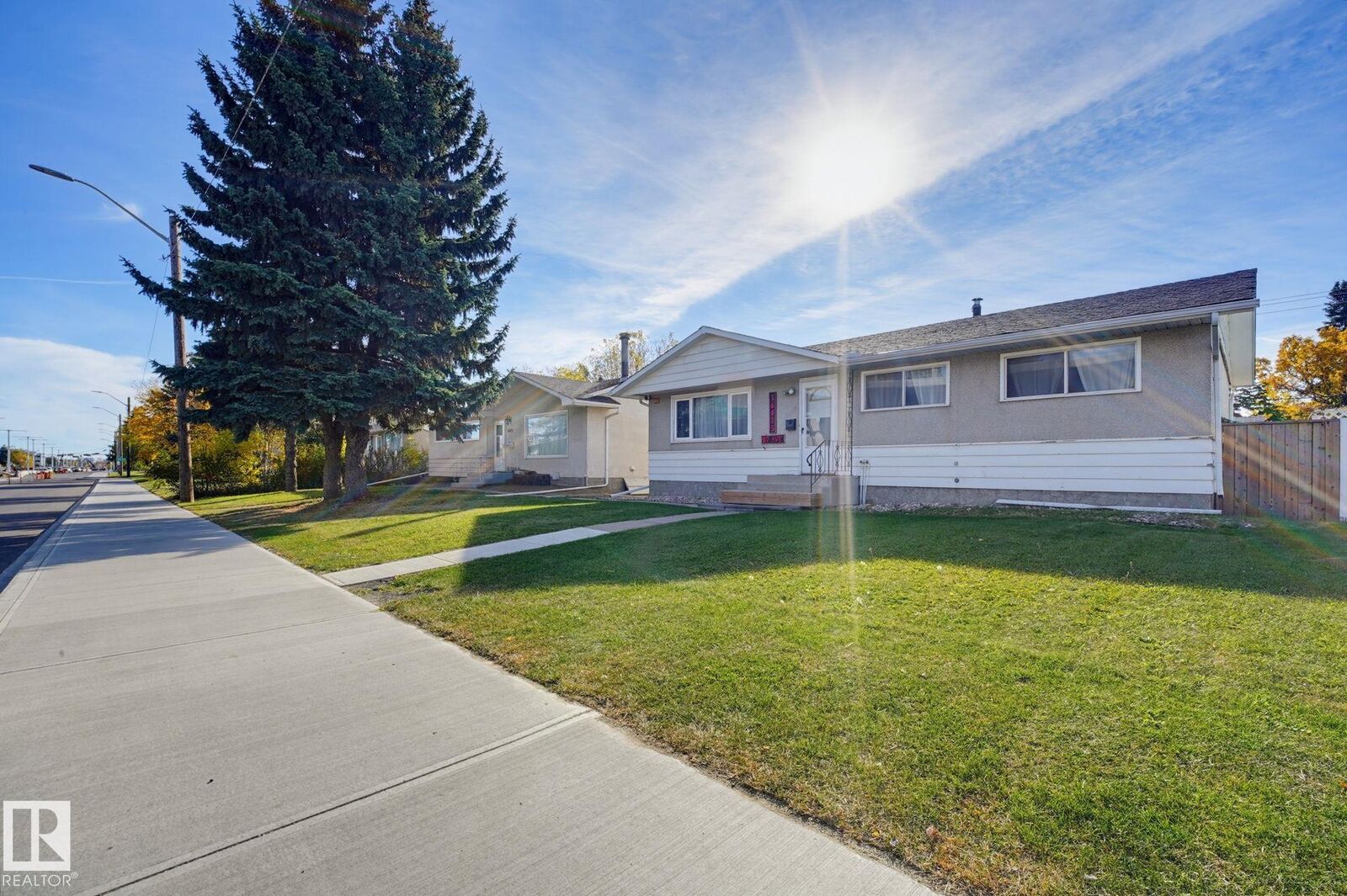 Property Photo:  16415 87 Avenue NW  AB T5R 4H3 
