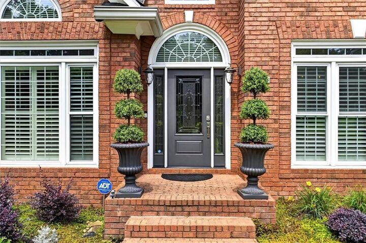 Property Photo:  4850 Grandview Trace NE  GA 30075 