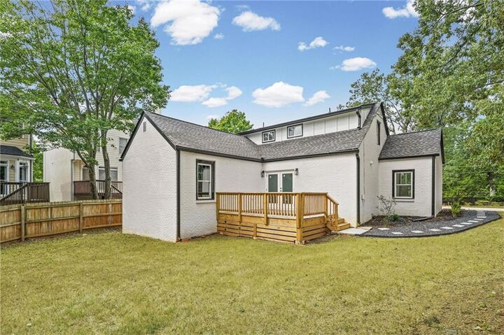 Property Photo:  525 Medlock Road  GA 30030 