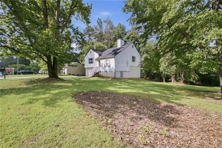 Property Photo: 2616 Selman Drive Top GA 30096