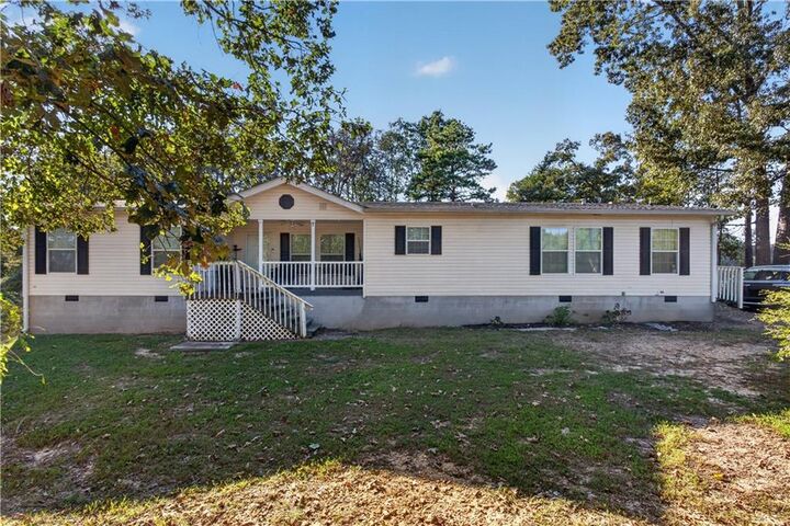 Property Photo: 403 Gravely Road SE GA 30701