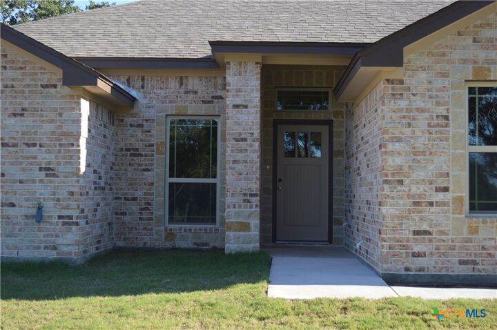 Property Photo: 250 County Road 3154 TX 76539