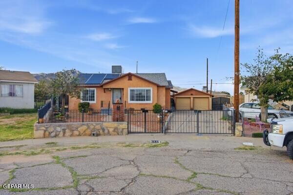 Property Photo: 5577 Joyce Circle TX 79904