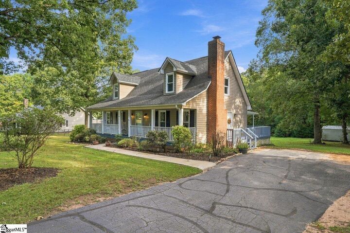 Property Photo:  302 Hamilton Forest Drive  SC 29640 