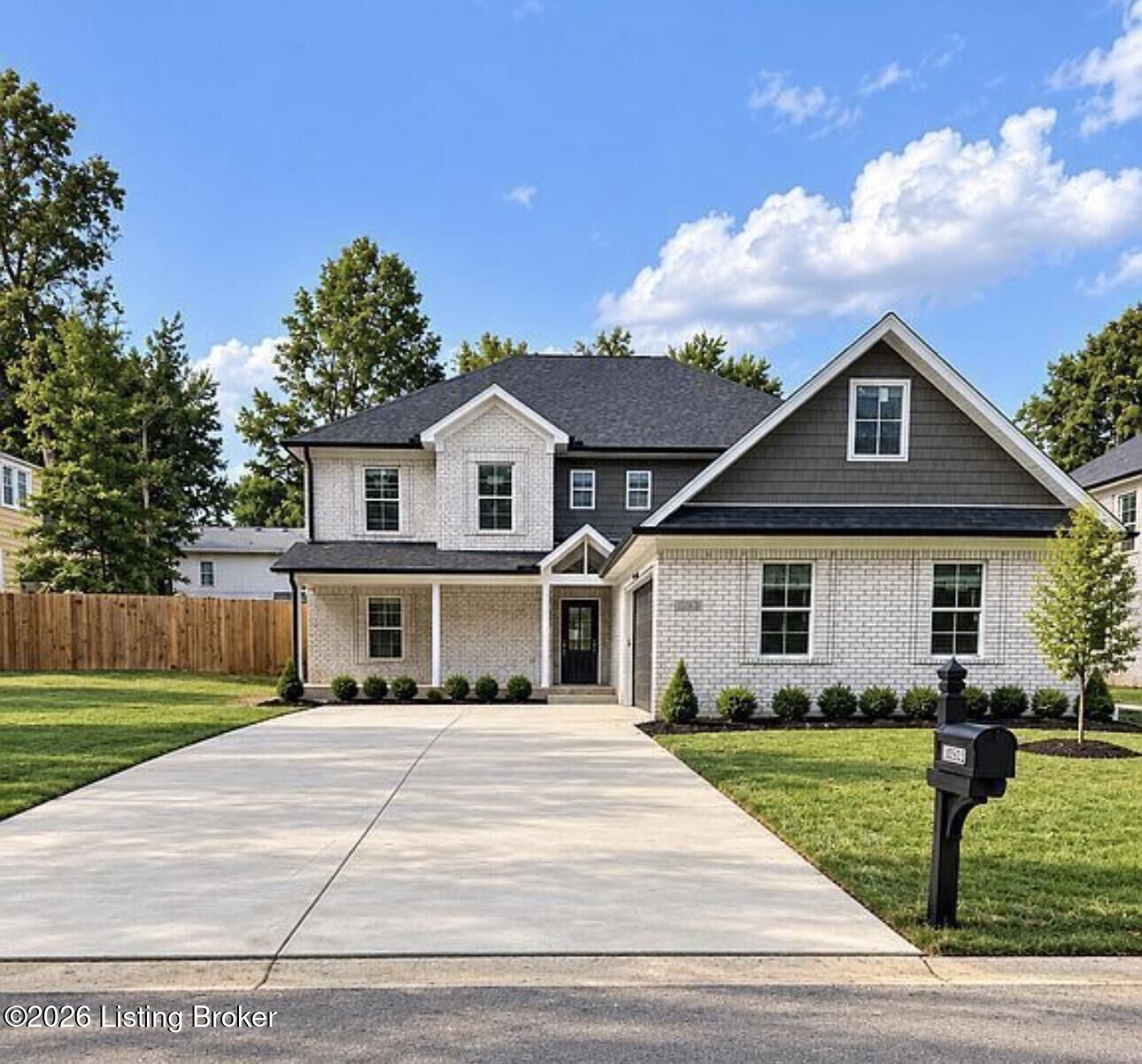 Property Photo: 10505 Holly Berry Dr KY 40299