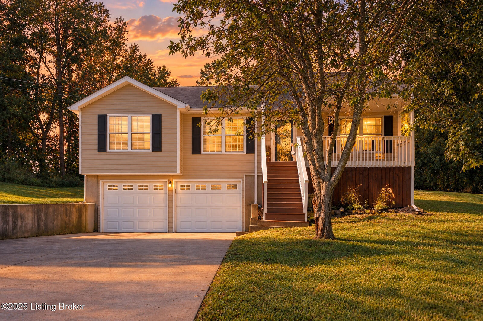 Property Photo:  213 Lea Ct  KY 40162 