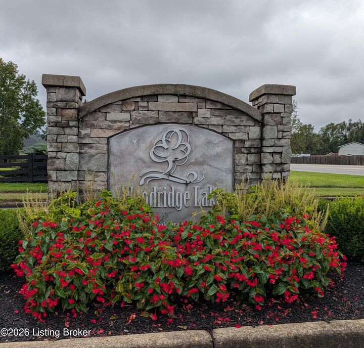 Property Photo:  11405 Ridge Lake Dr  KY 40272 