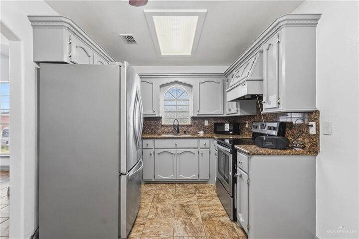Property Photo: 312 S 23rd Avenue TX 78539