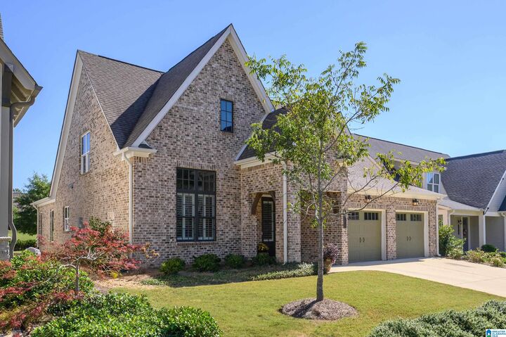 Property Photo: 5640 Brayden Circle AL 35244