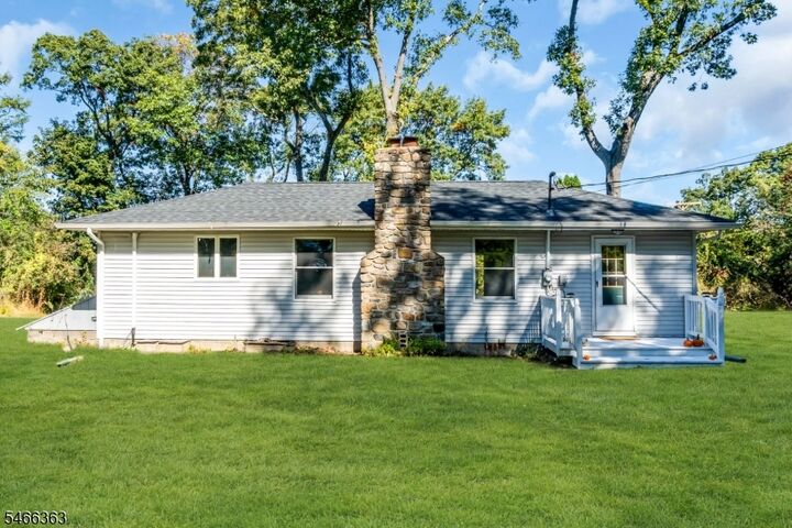 Property Photo:  632 Dorothy Ln  NJ 07850 