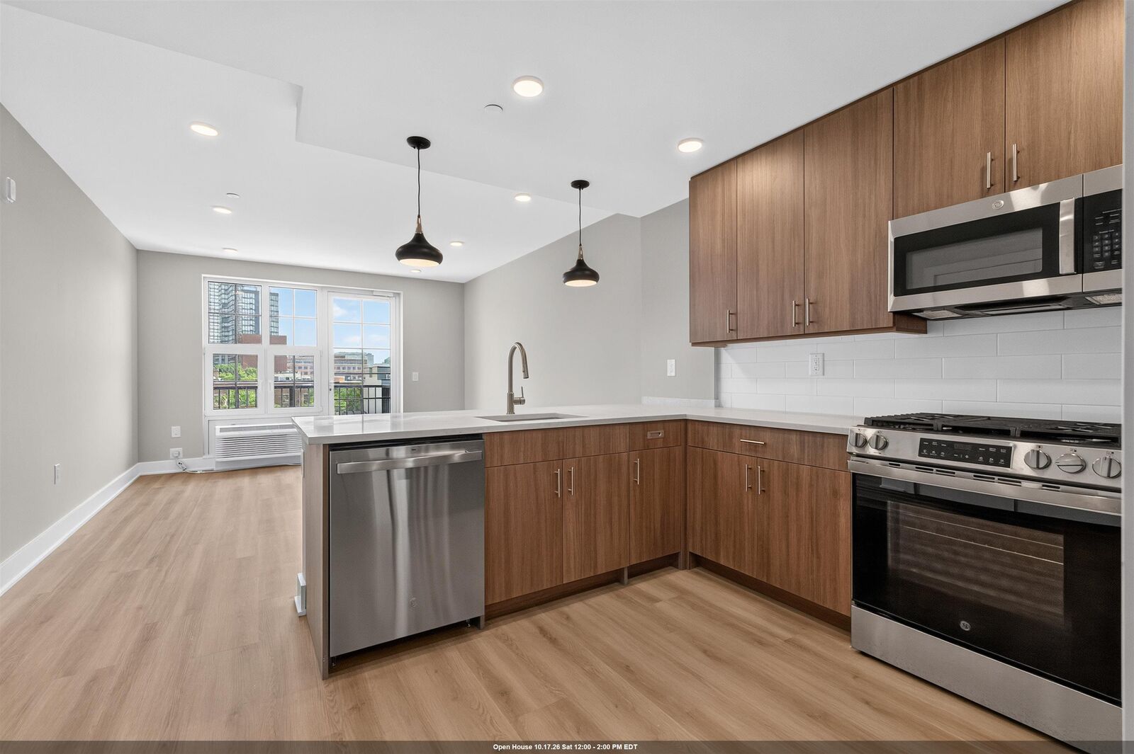 Property Photo: 72 Vroom St 403 NJ 07306