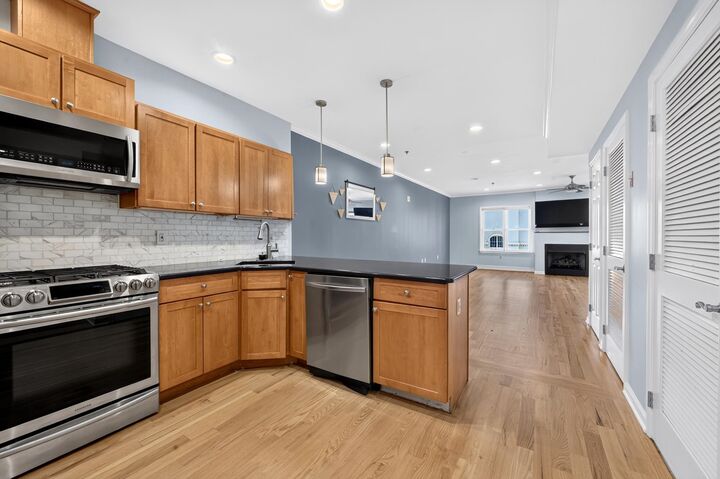 Property Photo:  705 Adams St 4  NJ 07030 
