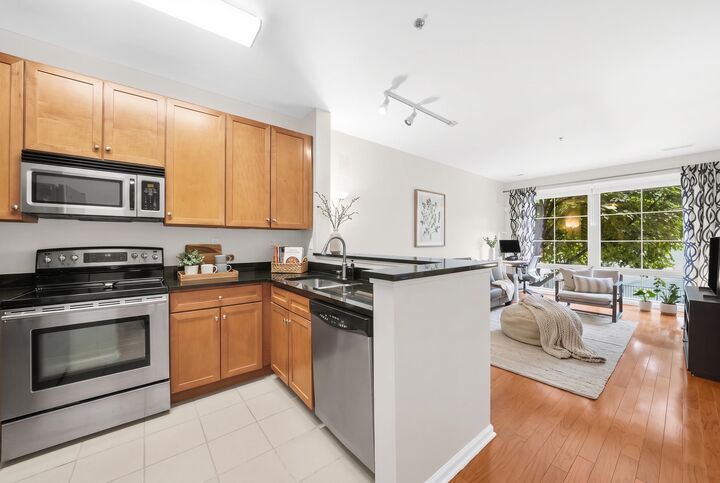 Property Photo:  24 Avenue At Port Imperial 126  NJ 07093 