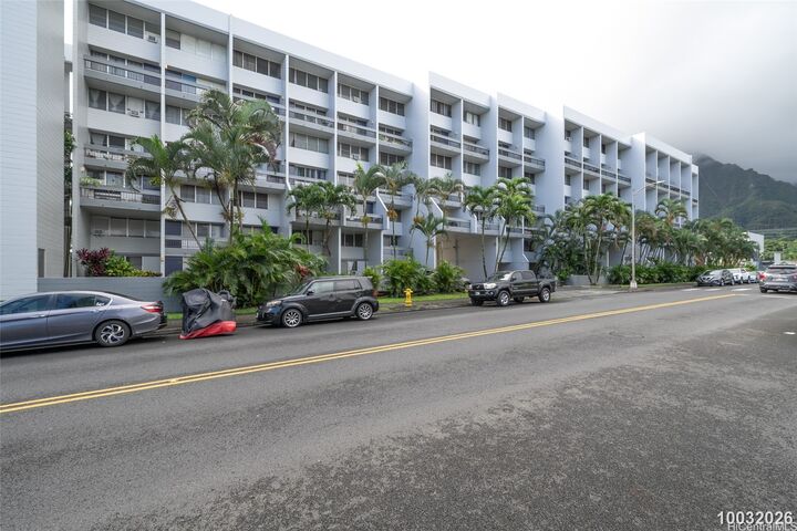 Property Photo:  46-270 Kahuhipa Street A402  HI 96744 