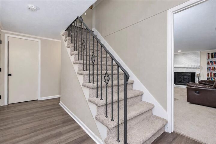Property Photo: 6101 Englewood Avenue MO 64133