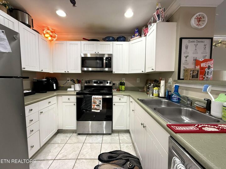Property Photo:  1105 Tree Top Way 1726  TN 37920 