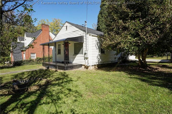 Property Photo:  108 Hickory Road  WV 25314 