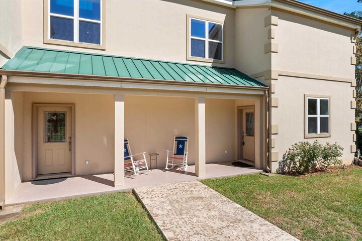 Property Photo:  269 County Rd 193  TX 75643 