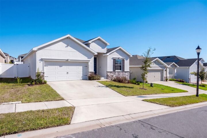 Property Photo: 1104 Mountain Flower Lane, FL 33837