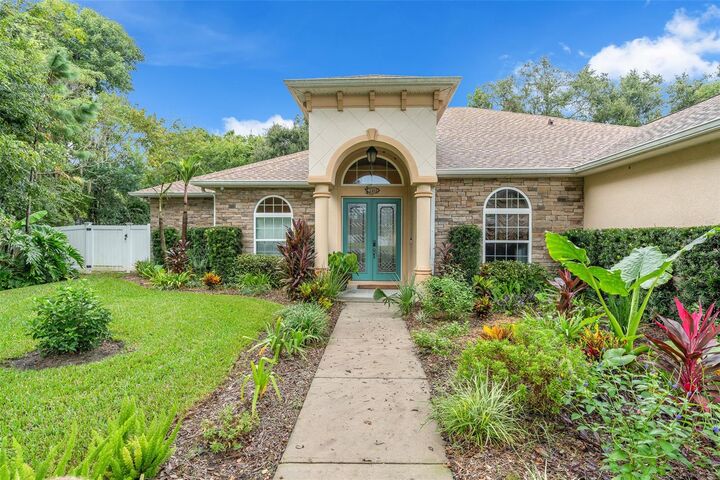 Property Photo: 3384 Country Manor Drive FL 32119
